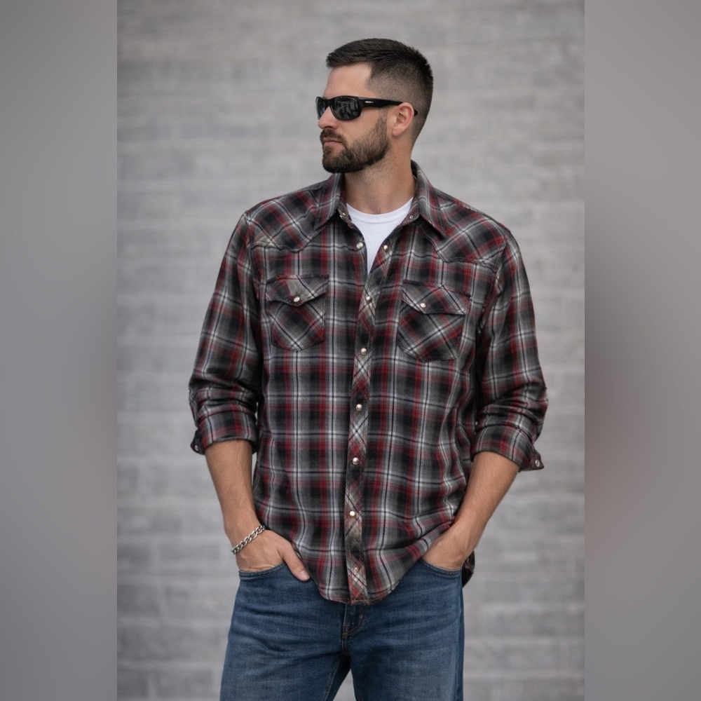 Wrangler Pearl Snap Plaid Shirt Mens L Red Gray Western Button Down Relaxed Fit